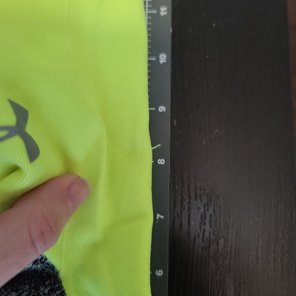 Set of 4 women's under Armour cushioned running socks crew length size m. - Picture 2 of 6